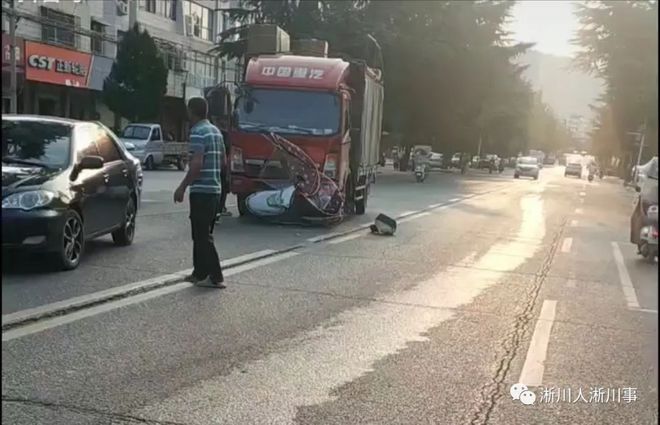 南阳大货车_电瓶车出交通事故_南阳货车禁行路段和时间