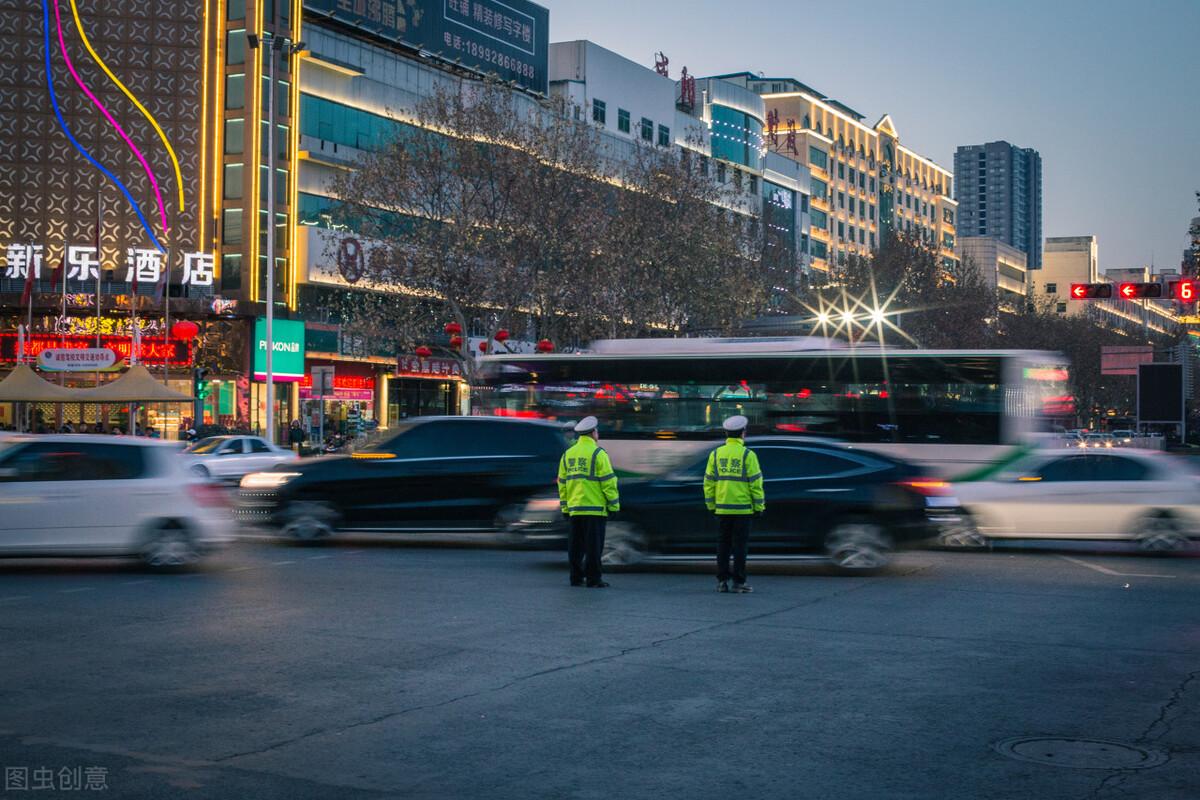 发生交通事故后汽车最多扣多少天_事故发生后交警扣车最多扣多久_发生事故后扣车多久