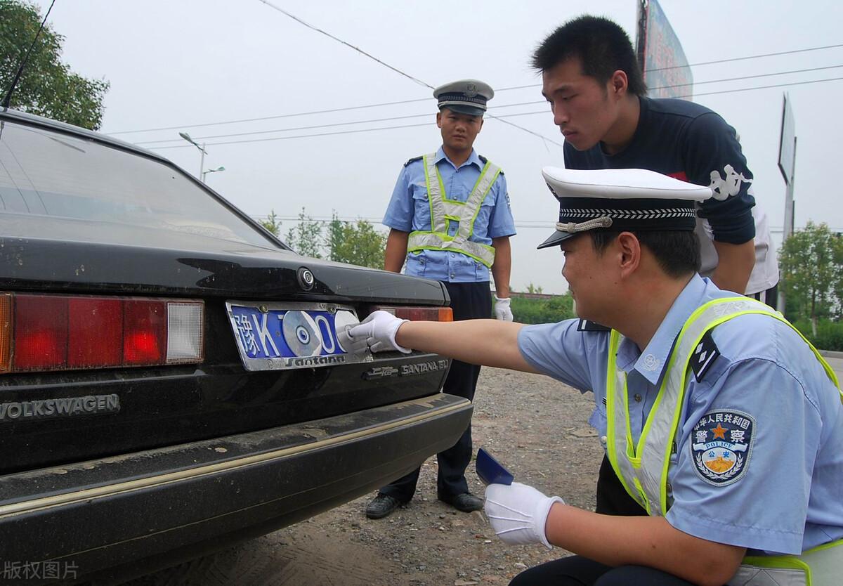 车事故对方要误工费吗_交通事故一定要扣车吗_驾驶证要扣六分不够扣怎么办