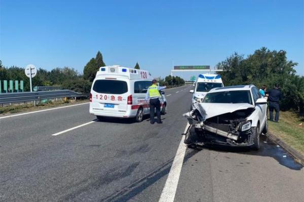 汽车高速道路事故救援_救援车辆高速_救援事故道路高速汽车怎么处理