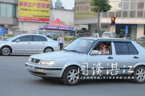 开车遇到交通事故首先打什么电话_开车遇到交通事故首先打什么电话_开车遇到交通事故首先打什么电话